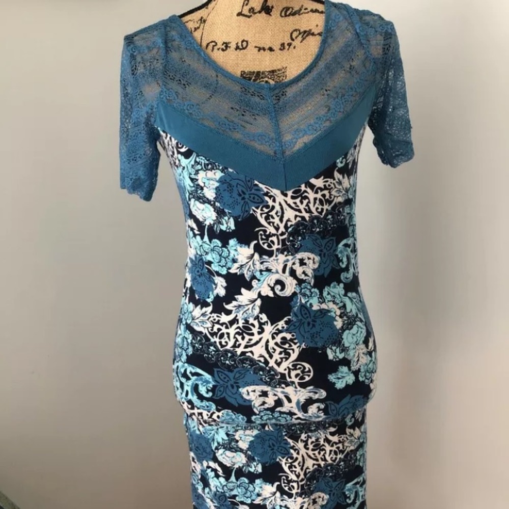 Free People intimately dress blue floral M 6 lace